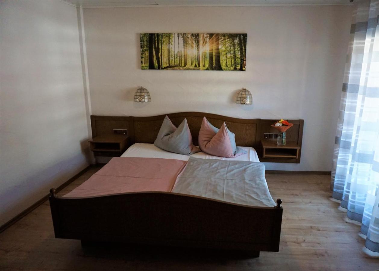 Gasthof Zum Loewen เมสเพลบรุนน์ ภายนอก รูปภาพ